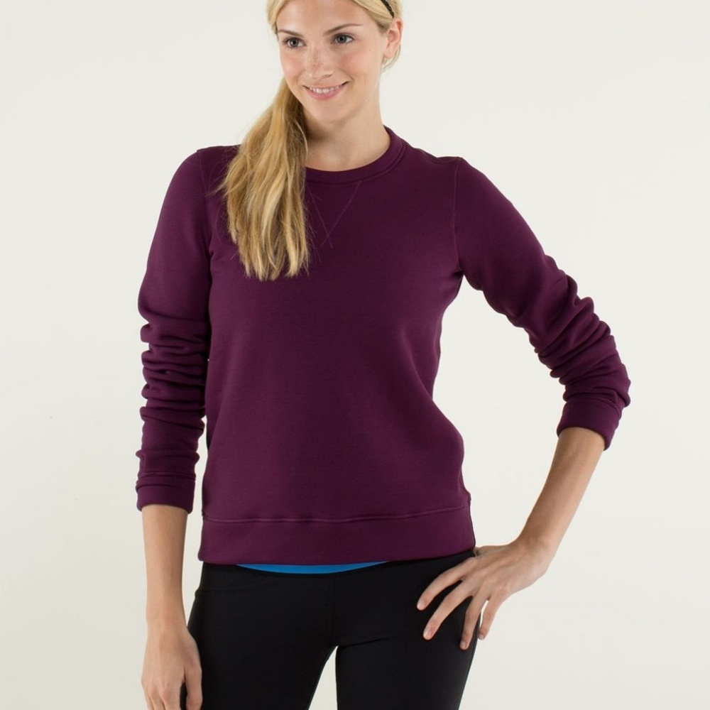 Lululemon Keep It Cozy Crew

Plum